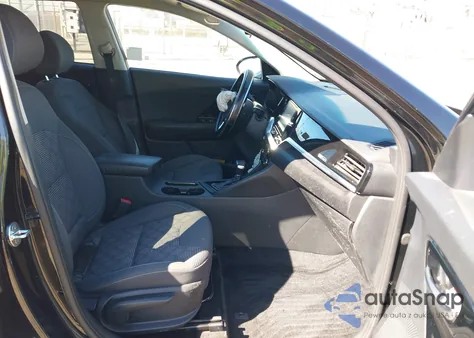 2022 Kia Niro Plug-In Hybrid Lxs from USA, damaged, VIN KNDCM3LD3N5546285